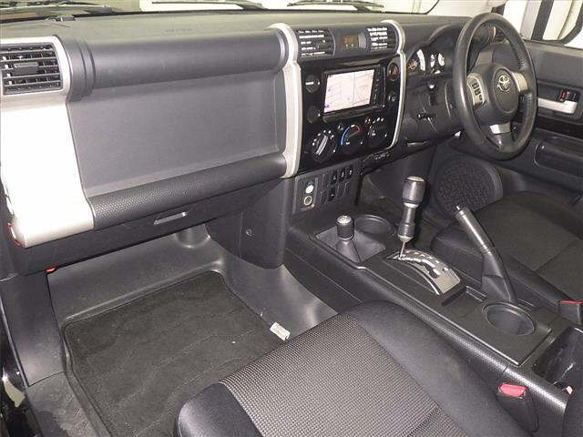 TOYOTA FJ CRUISER 2012
