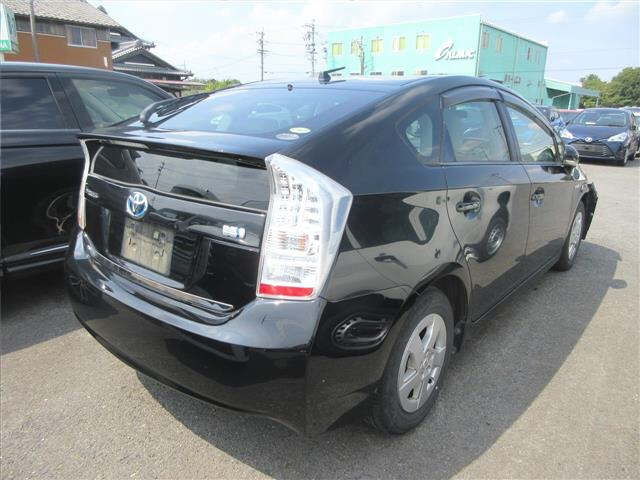 TOYOTA PRIUS 2010