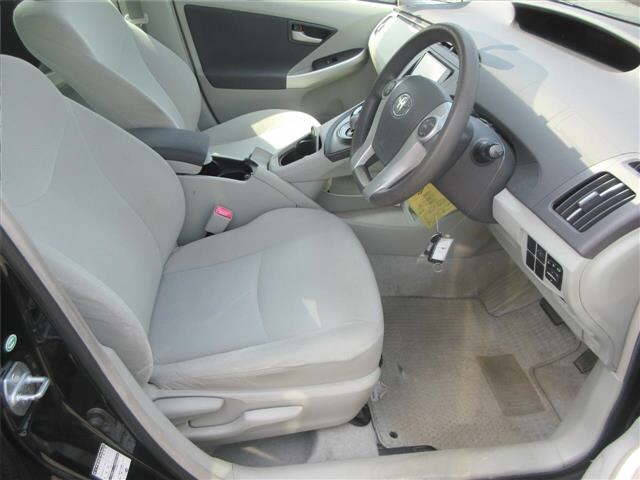 TOYOTA PRIUS 2010
