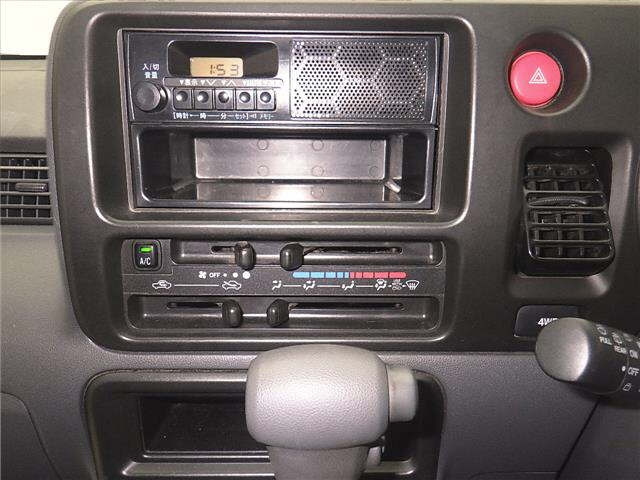 DAIHATSU HIJET VAN 2012