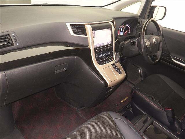 TOYOTA VELLFIRE 2015