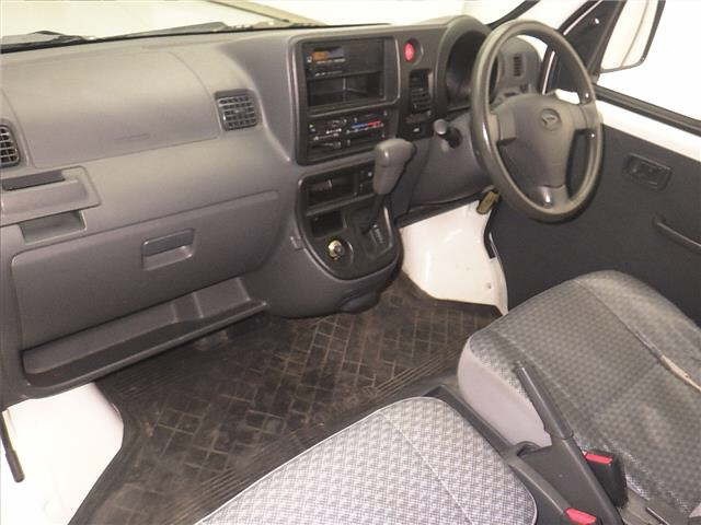 DAIHATSU HIJET VAN 2012