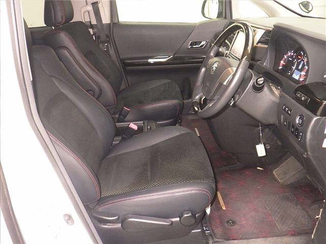 TOYOTA VELLFIRE 2015