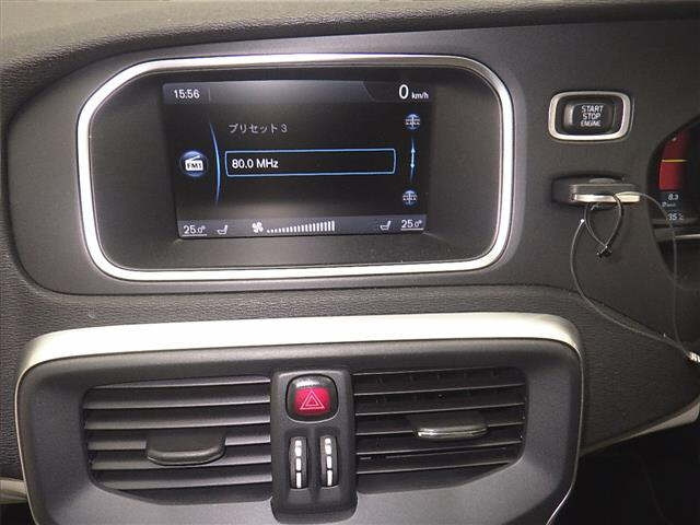 VOLVO V40 2013
