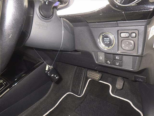 TOYOTA COROLLA AXIO 2018