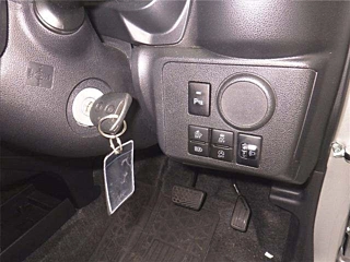 DAIHATSU MIRA E S 2019
