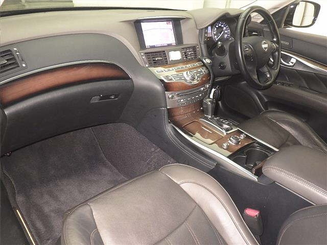 NISSAN FUGA 2012