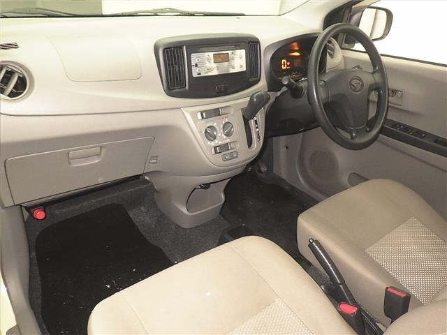 DAIHATSU MIRA E S 2012
