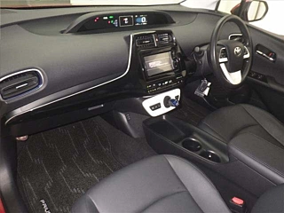 TOYOTA PRIUS 2016