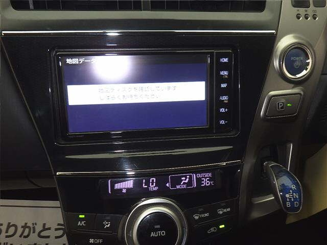 TOYOTA PRIUS ALPHA 2019