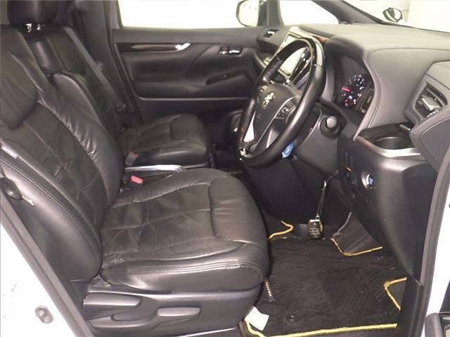 TOYOTA VELLFIRE 2017