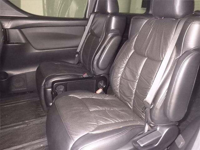 TOYOTA VELLFIRE 2017