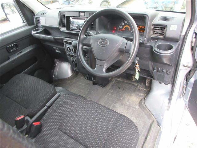 DAIHATSU HIJET VAN 2021