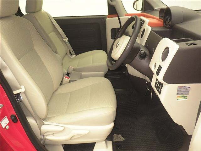 TOYOTA PORTE 2012