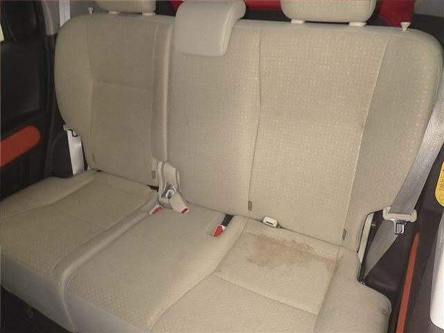 TOYOTA PORTE 2012