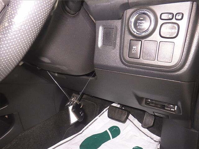 TOYOTA WISH 2016