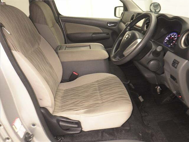 NISSAN CARAVAN 2014