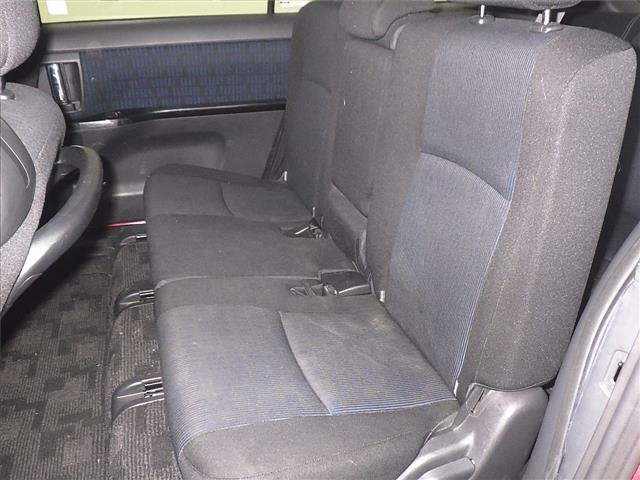 TOYOTA ISIS 2014