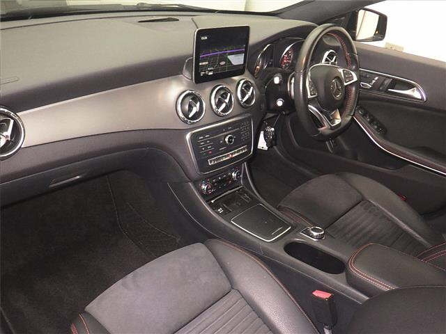 MERCEDES BENZ CLA CLASS 2017