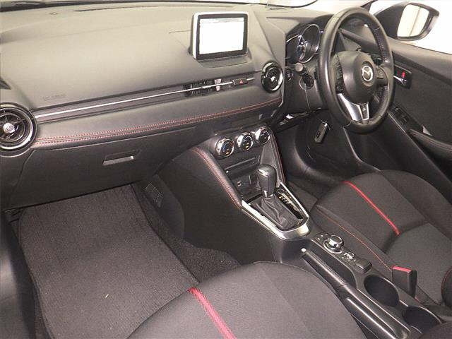 MAZDA DEMIO 2015