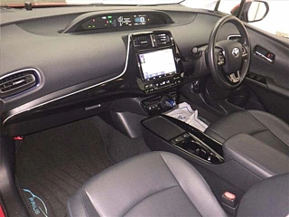 TOYOTA PRIUS 2019