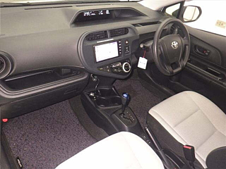 TOYOTA AQUA 2020