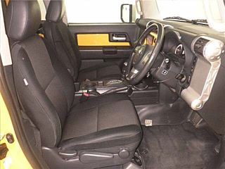 TOYOTA FJ CRUISER 2011