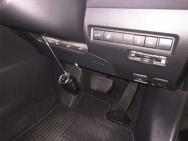 TOYOTA HARRIER 2022