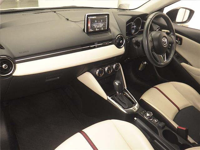 MAZDA DEMIO 2015