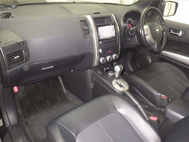 NISSAN X-TRAIL 2013