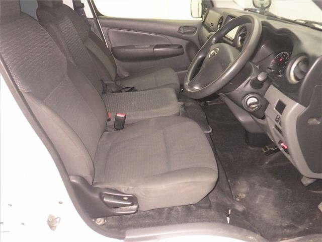 NISSAN CARAVAN VAN 2018