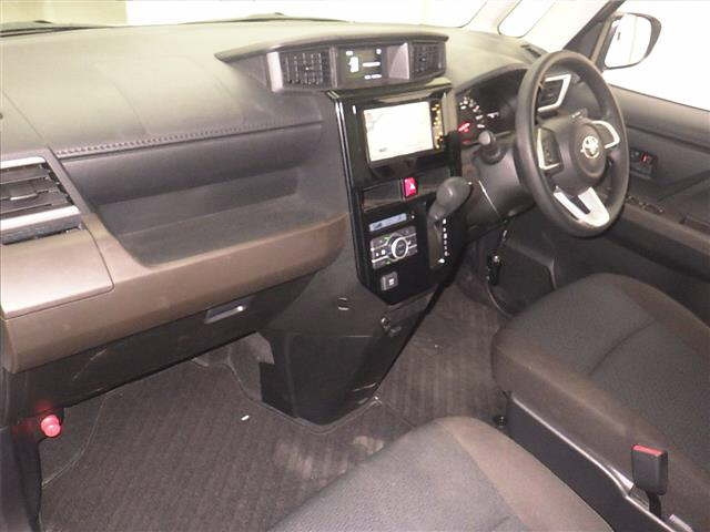 TOYOTA ROOMY 2022