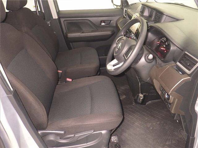 TOYOTA ROOMY 2022