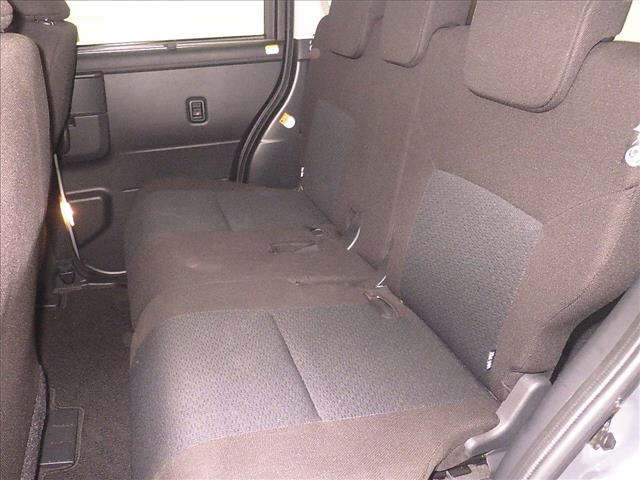 TOYOTA ROOMY 2022