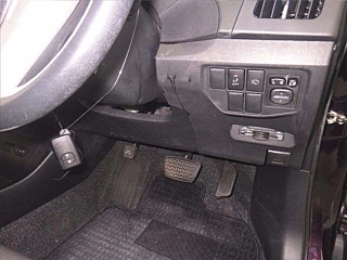 TOYOTA PRIUS 2014