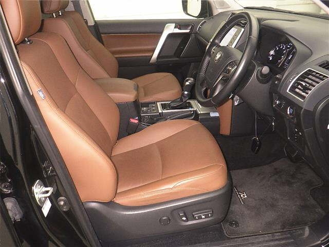 TOYOTA LAND CRUISER PRADO 2022
