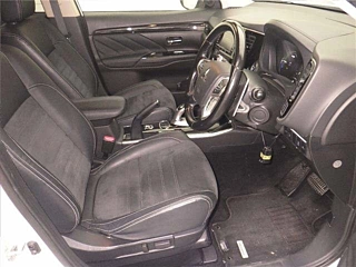 MITSUBISHI OUTLANDER PHEV 2015