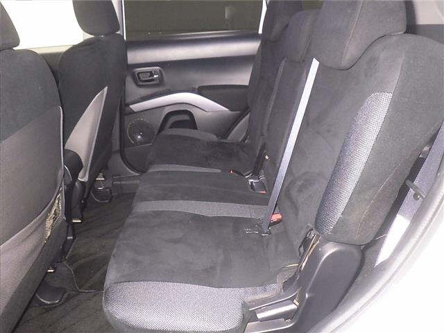 MITSUBISHI OUTLANDER 2008