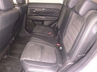 MITSUBISHI OUTLANDER PHEV 2015