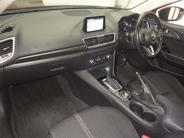 MAZDA AXELA 2018