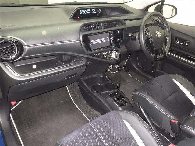 TOYOTA AQUA 2014