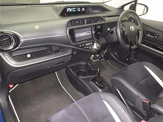 TOYOTA AQUA 2014