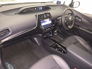 TOYOTA PRIUS 2020