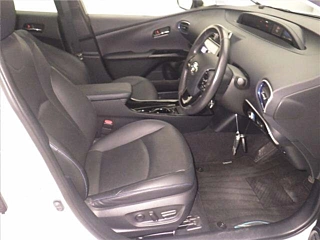 TOYOTA PRIUS 2020