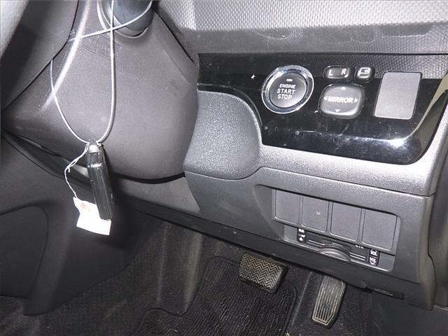 TOYOTA COROLLA RUMION 2012