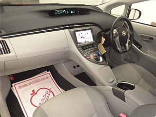 TOYOTA PRIUS 2012