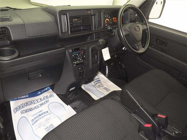 DAIHATSU HIJET VAN 2018