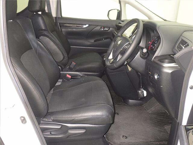 TOYOTA VELLFIRE 2020