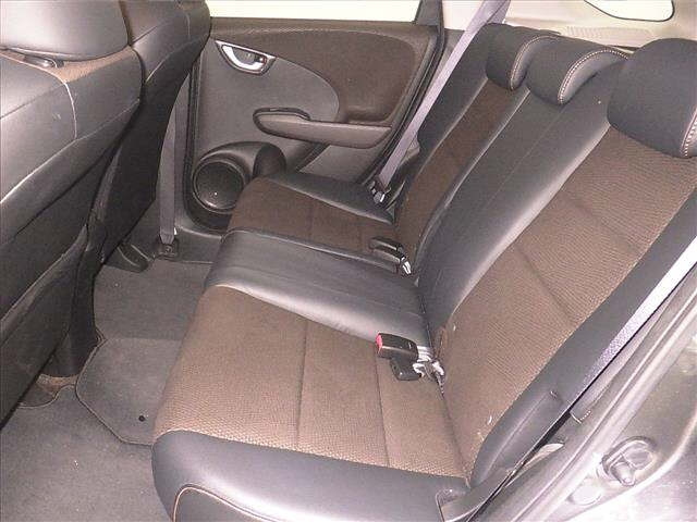 HONDA FIT SHUTTLE 2011