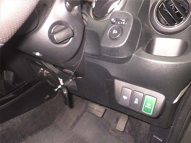 HONDA FIT SHUTTLE 2011